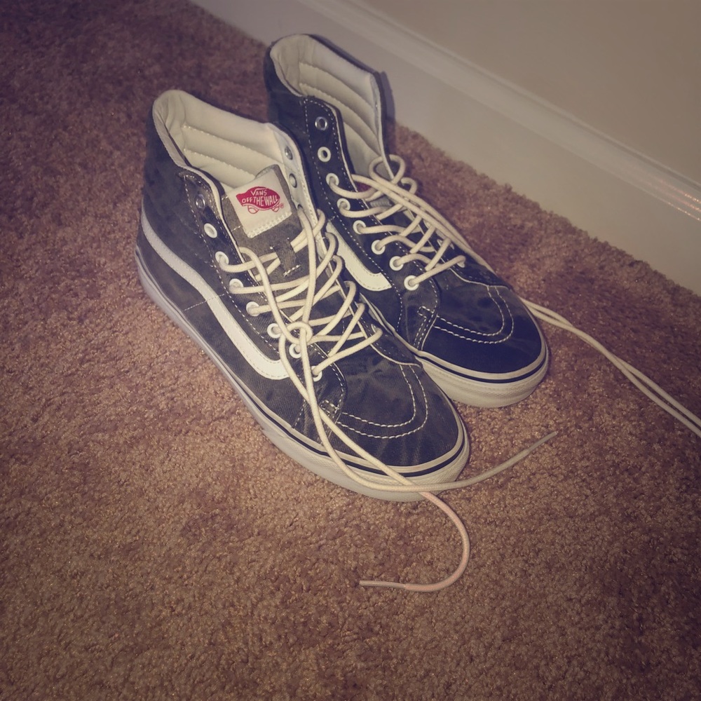 Stud vans